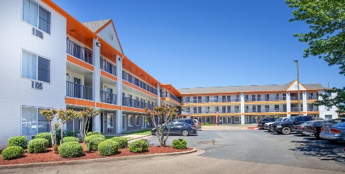 Siegel Select Bossier City image 2